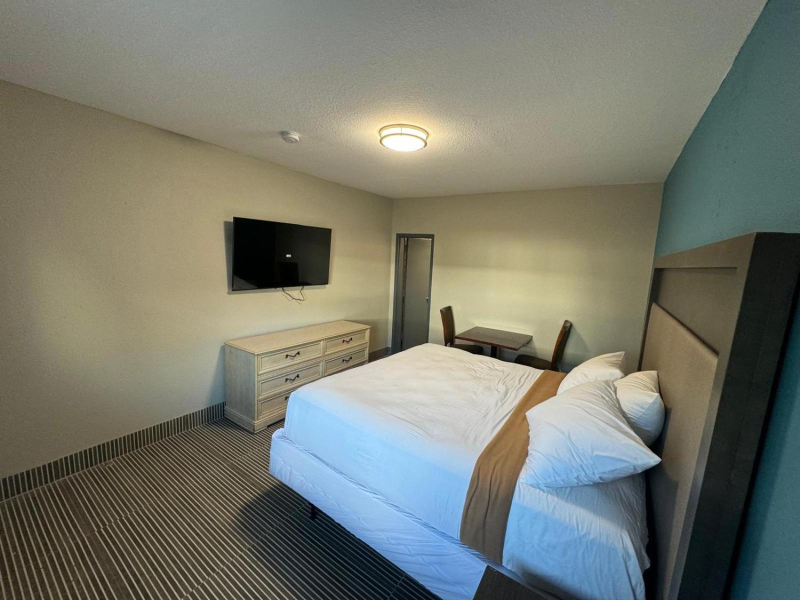 Essence Express Elizabeth Ewr Airport Hotel Exterior foto